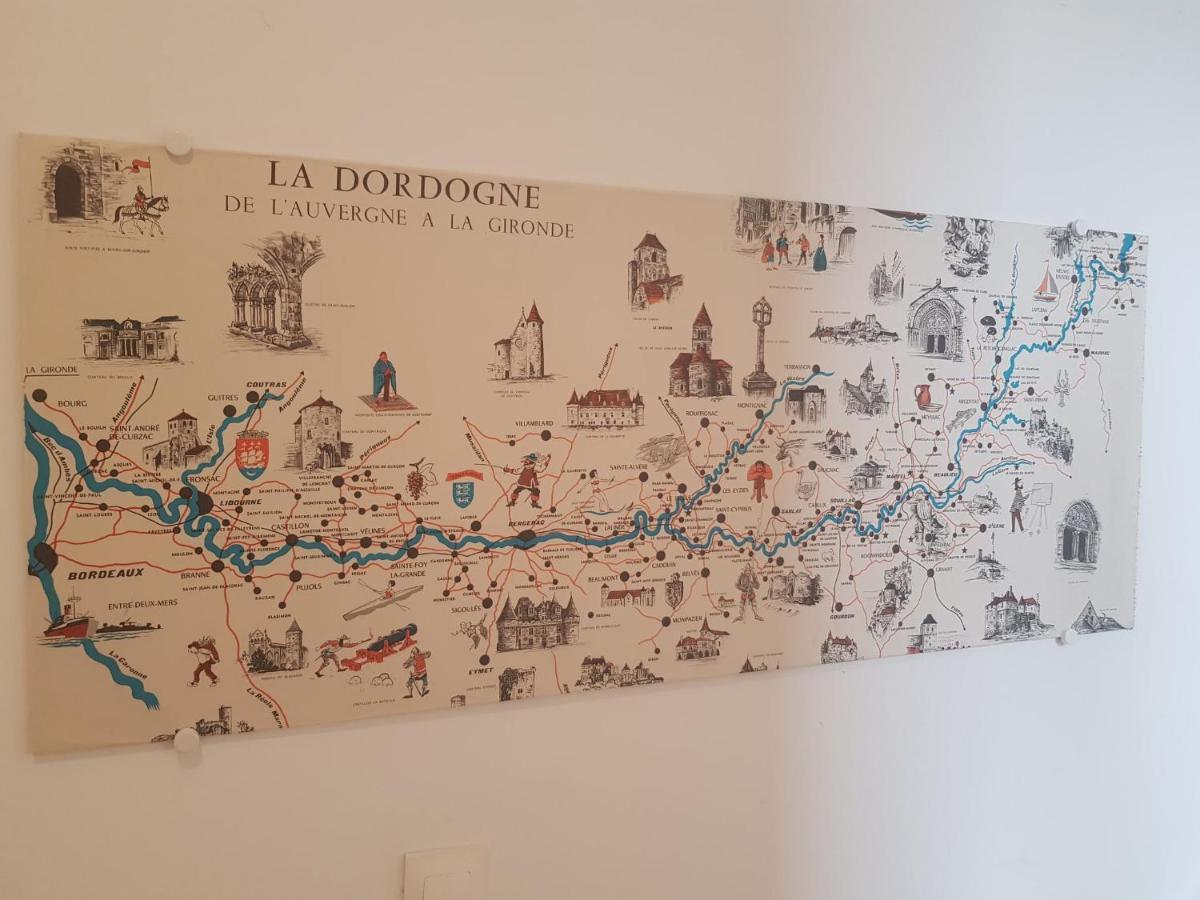 08 - Tres Joli Studio Tout Equipe Avec Parking Privatif Gratuit, Grand Fourgon Possible, Tout Le Linge De Maison Est Fourni Razac-sur-l'Isle Bagian luar foto