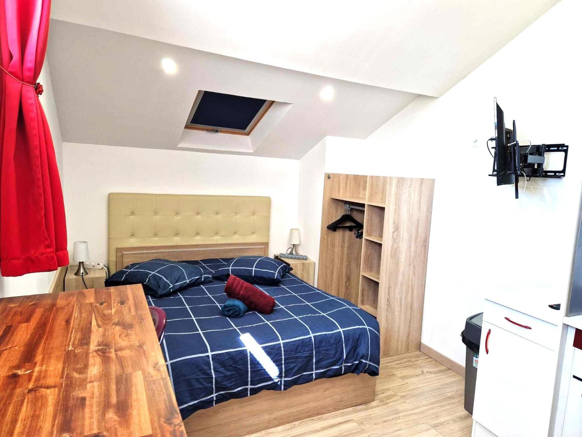 08 - Tres Joli Studio Tout Equipe Avec Parking Privatif Gratuit, Grand Fourgon Possible, Tout Le Linge De Maison Est Fourni Razac-sur-l'Isle Bagian luar foto